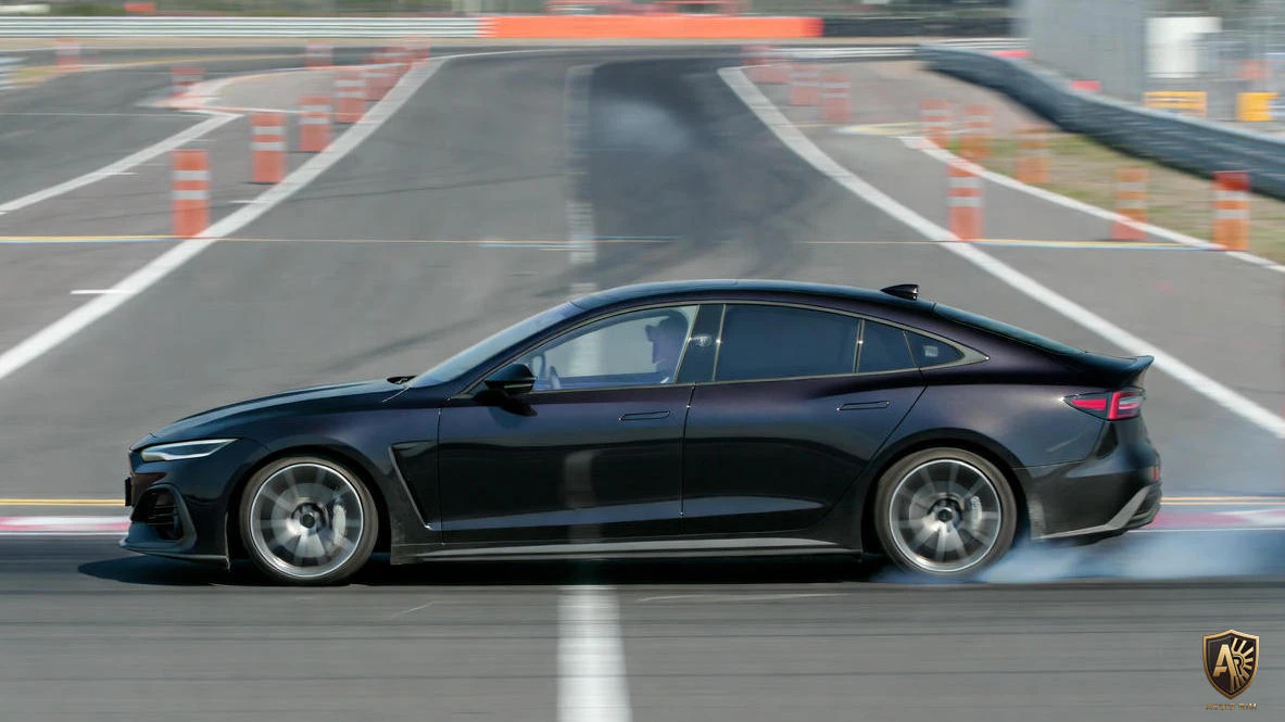 High-speed tire failure safety tests illustrating force imbalance